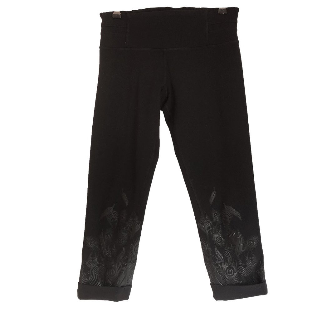 Lululemon Athletica Cropped Leggings Silicon Leaf Bottom